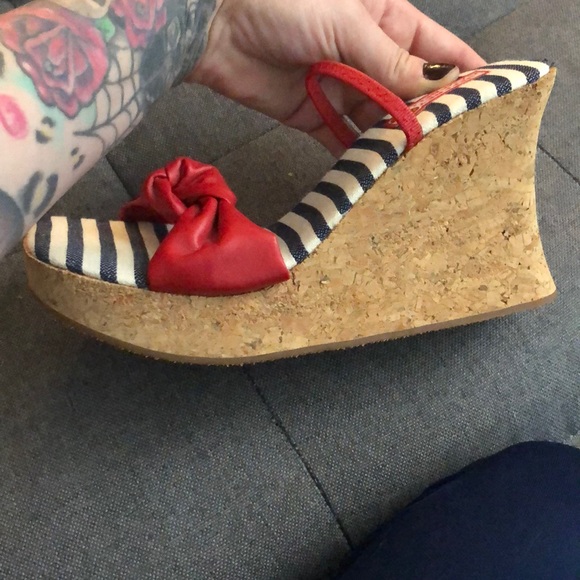 Jeffery Campbell patriotic colored wedges - Picture 2 of 4